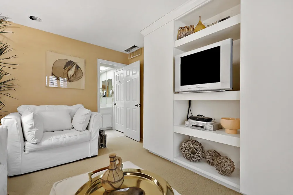 89 Palomino Circle Palm Desert, CA 92211