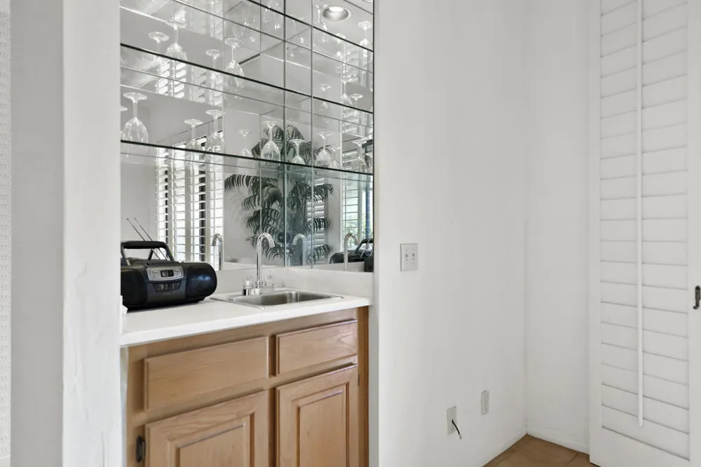 89 Palomino Circle Palm Desert, CA 92211