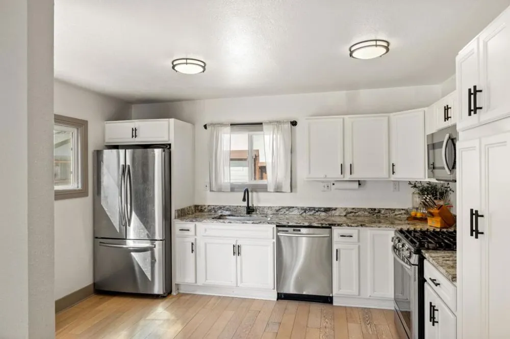 62 Buena Vista Street Salinas, CA 93901