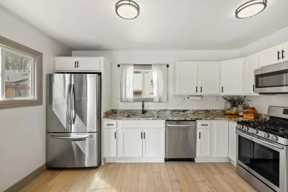 62 Buena Vista Street Salinas, CA 93901