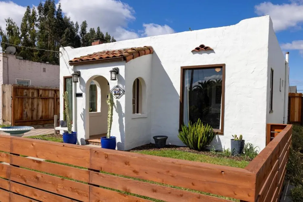 62 Buena Vista Street Salinas, CA 93901