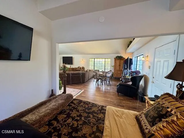 11687 Charisma Court Camarillo, CA 93012