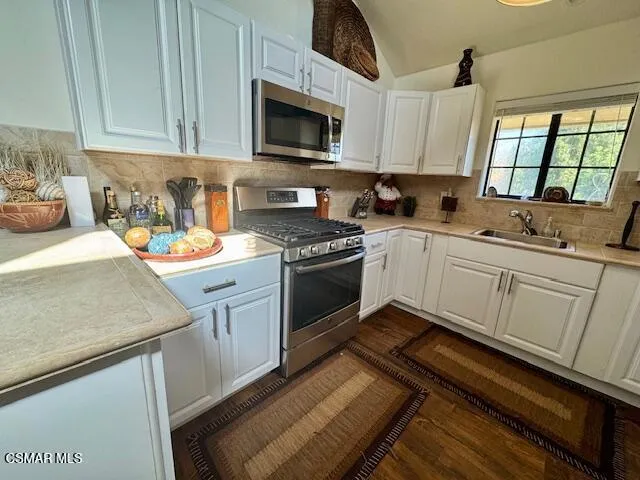 11687 Charisma Court Camarillo, CA 93012
