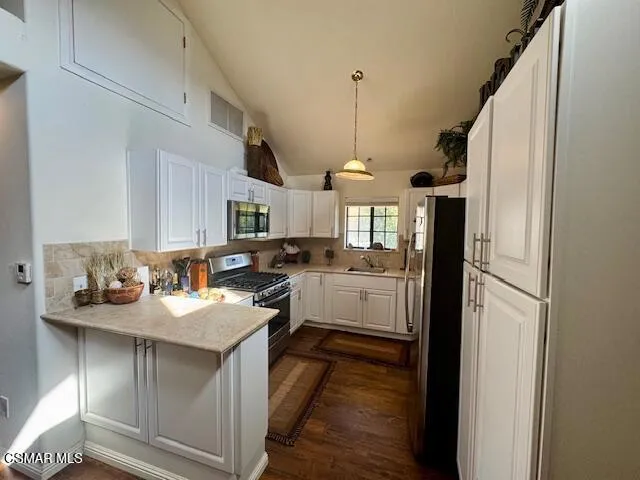 11687 Charisma Court Camarillo, CA 93012