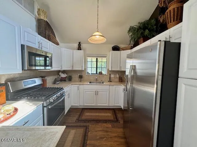 11687 Charisma Court Camarillo, CA 93012