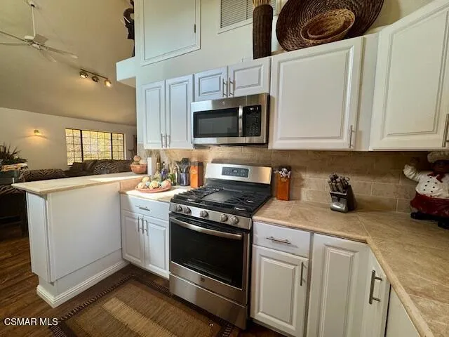 11687 Charisma Court Camarillo, CA 93012