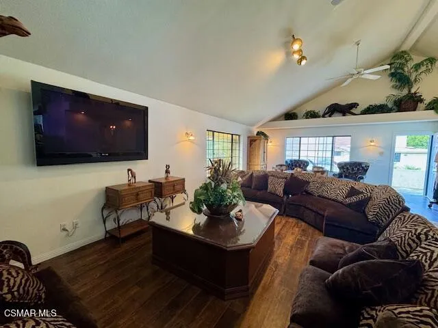 11687 Charisma Court Camarillo, CA 93012