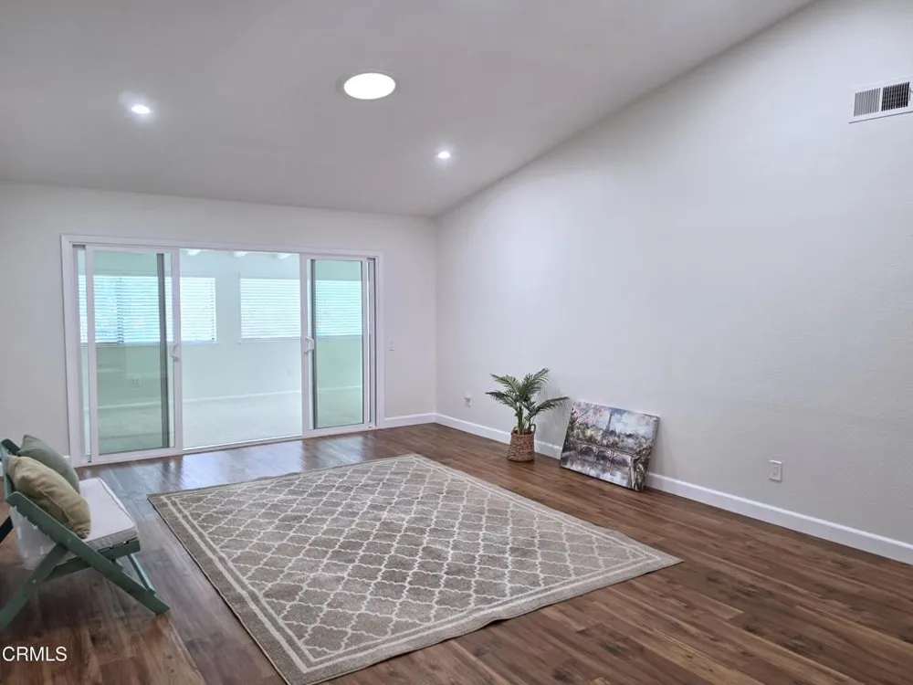 42033 Village 42 Camarillo, CA 93012