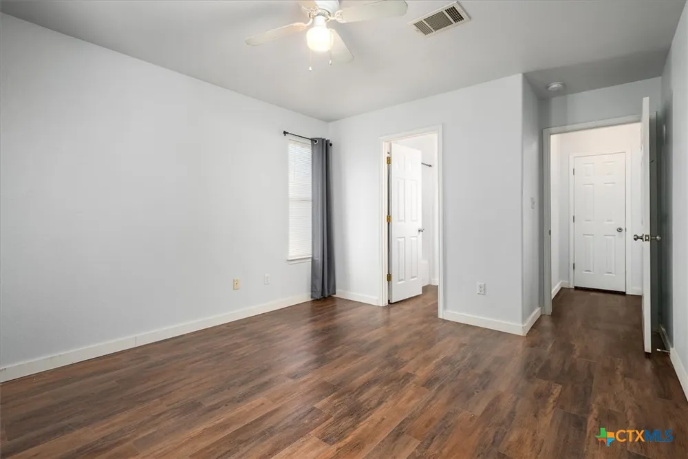 1514 Windridge Drive Lockhart, TX 78644