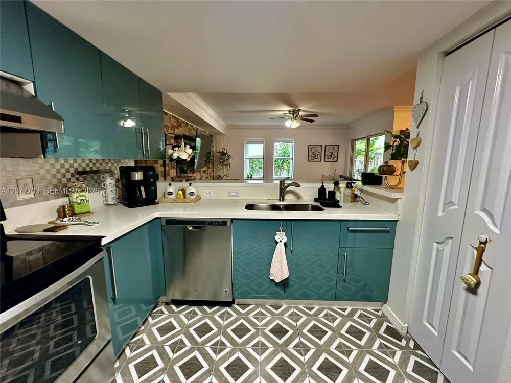 10901 NW 88th Ter #804 Doral, FL 33178