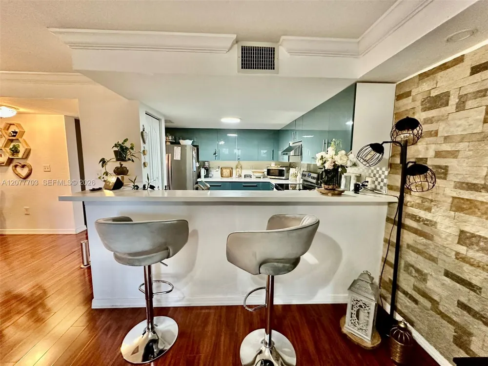 10901 NW 88th Ter #804 Doral, FL 33178