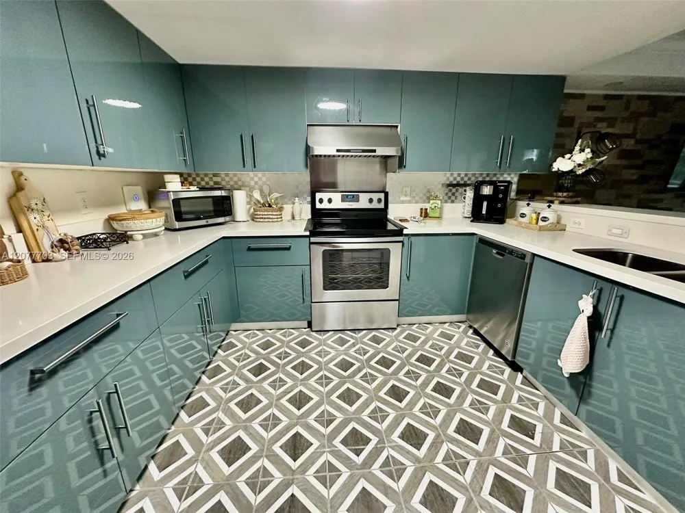 10901 NW 88th Ter #804 Doral, FL 33178