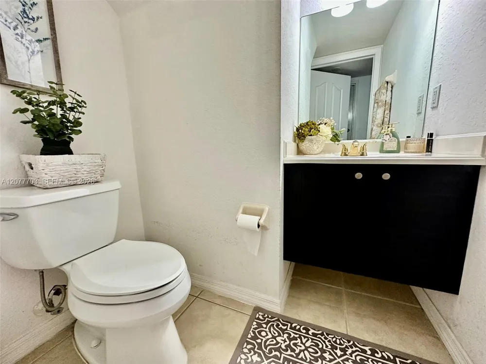 10901 NW 88th Ter #804 Doral, FL 33178