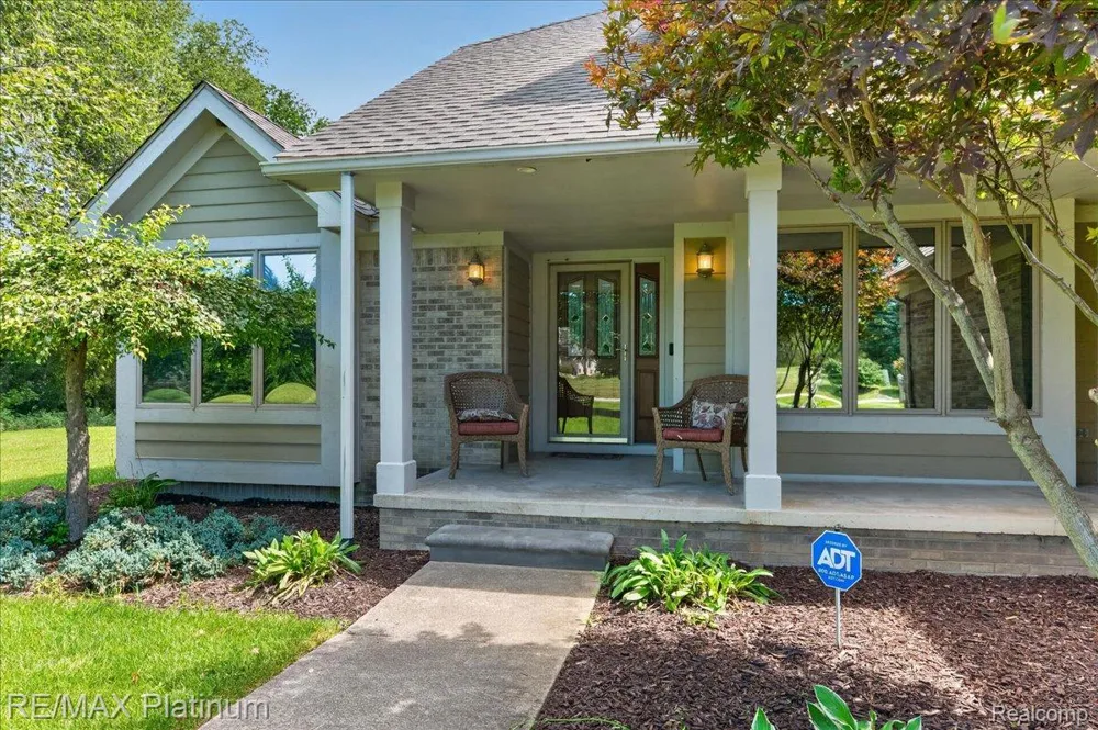 56 Wilderness Lake Court Hartland Township, MI 48380