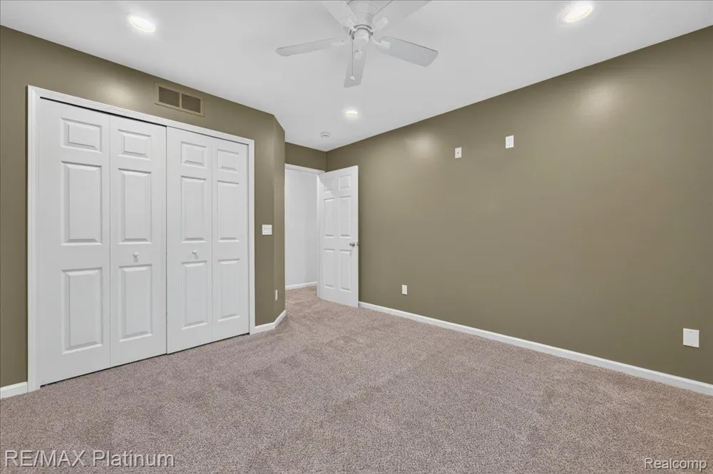 56 Wilderness Lake Court Hartland Township, MI 48380
