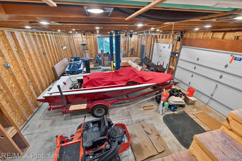 56 Wilderness Lake Court Hartland Township, MI 48380