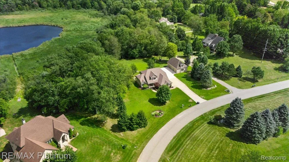 56 Wilderness Lake Court Hartland Township, MI 48380