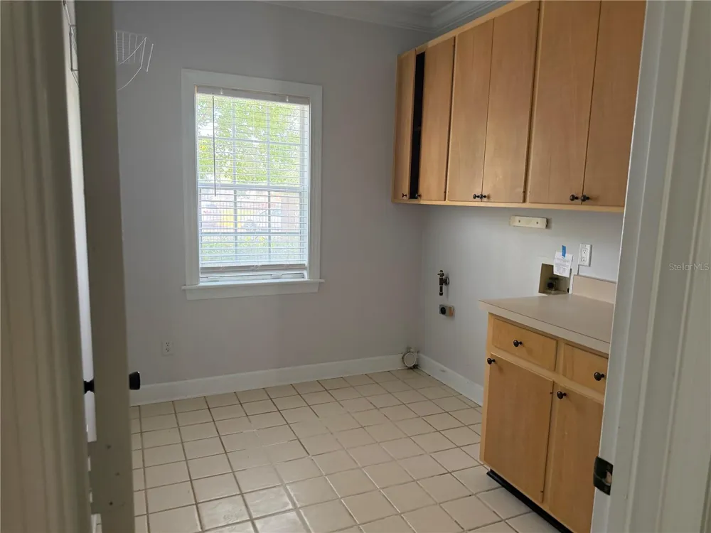 916 HILLCREST COURT Tallahassee, FL 32308