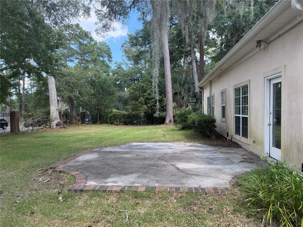 916 HILLCREST COURT Tallahassee, FL 32308
