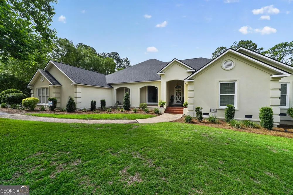 7 Lakeview CV Moultrie, GA 31768