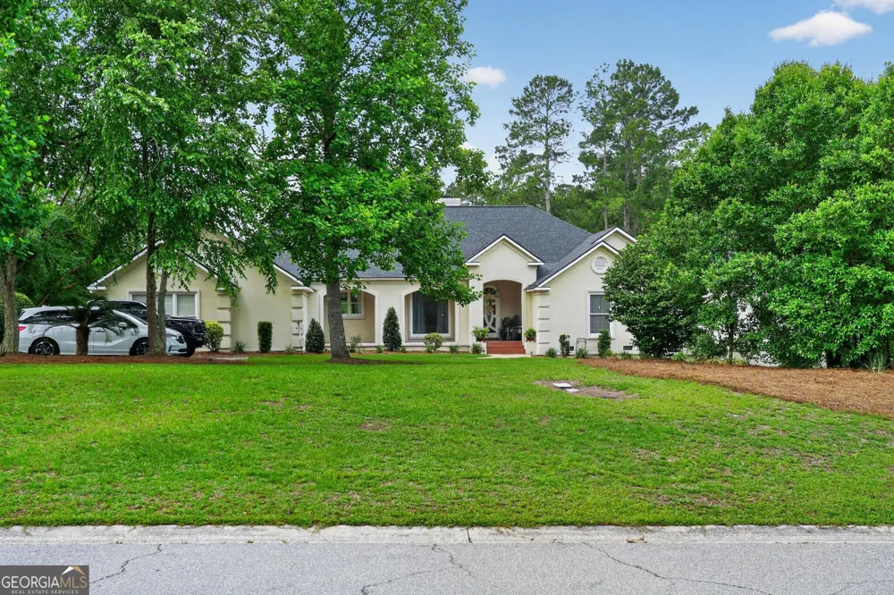 7 Lakeview CV Moultrie, GA 31768