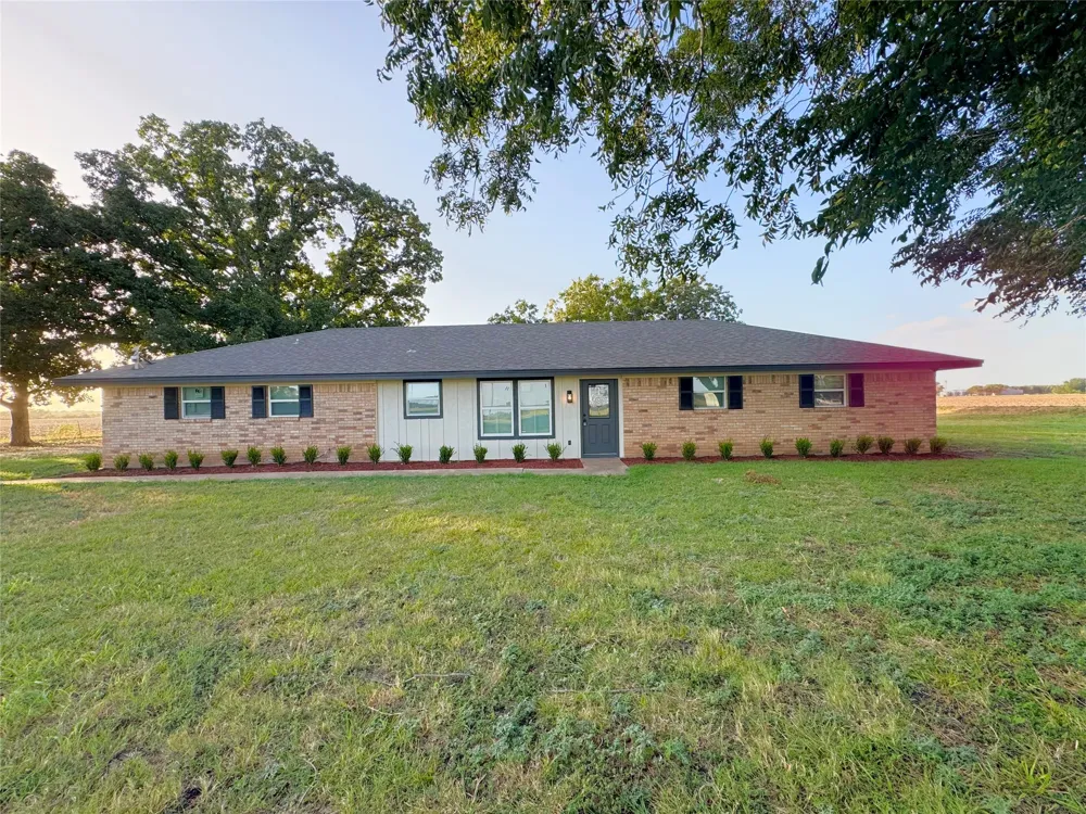 1401 Fm 1243 Brandon, TX 76628