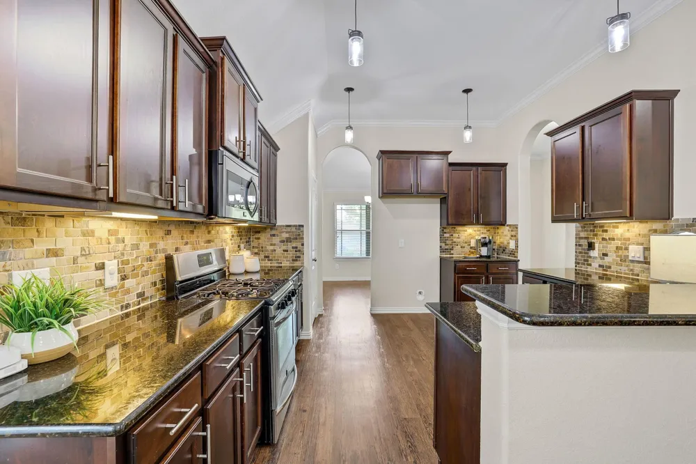 4251 Bearberry Avenue Baytown, TX 77521