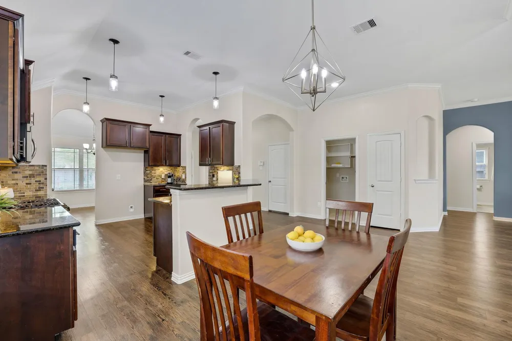 4251 Bearberry Avenue Baytown, TX 77521