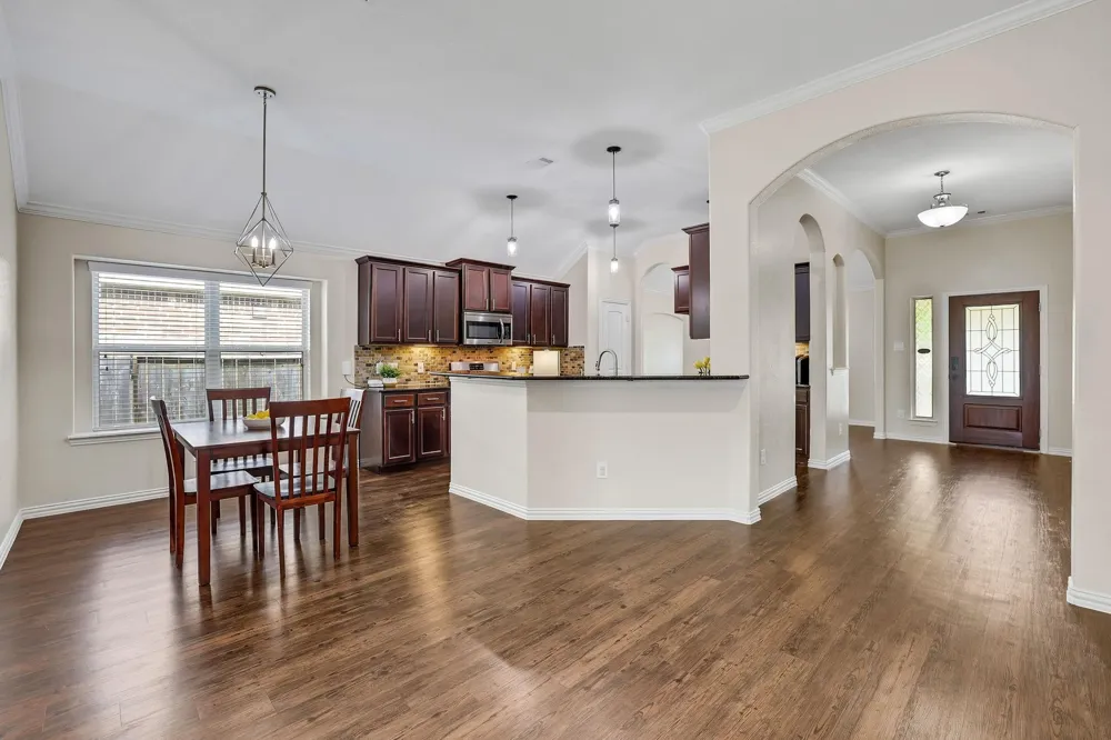4251 Bearberry Avenue Baytown, TX 77521