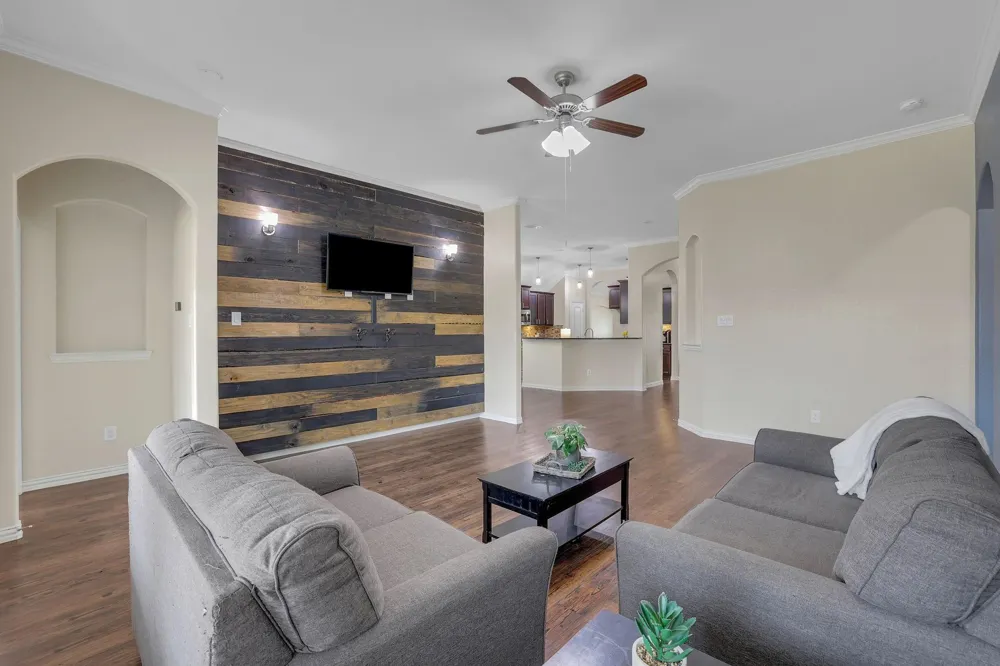4251 Bearberry Avenue Baytown, TX 77521