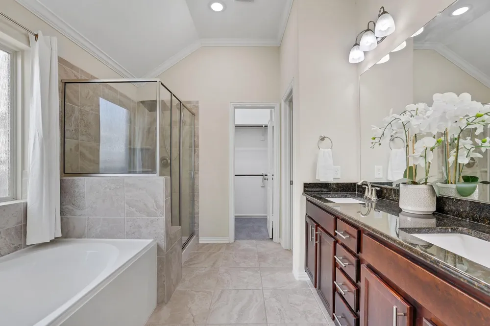 4251 Bearberry Avenue Baytown, TX 77521