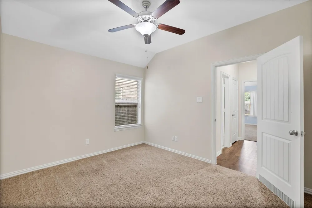4251 Bearberry Avenue Baytown, TX 77521