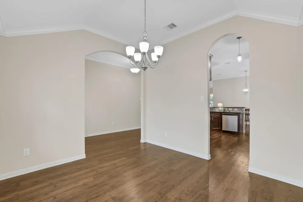 4251 Bearberry Avenue Baytown, TX 77521
