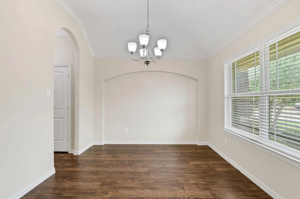 4251 Bearberry Avenue Baytown, TX 77521