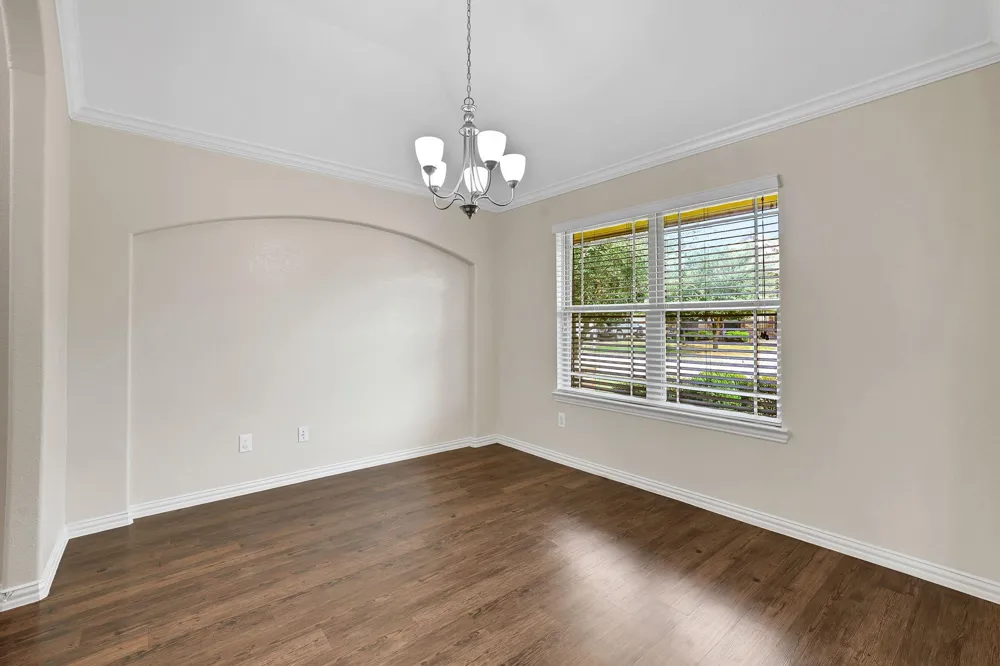 4251 Bearberry Avenue Baytown, TX 77521