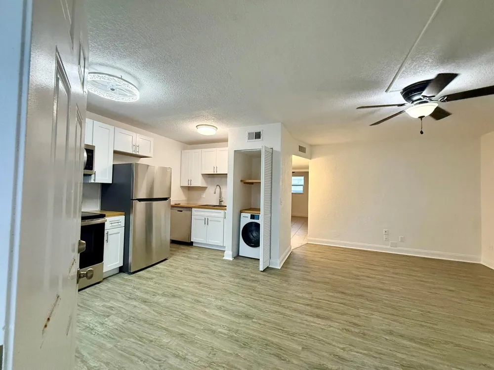436 AUBURN #105 