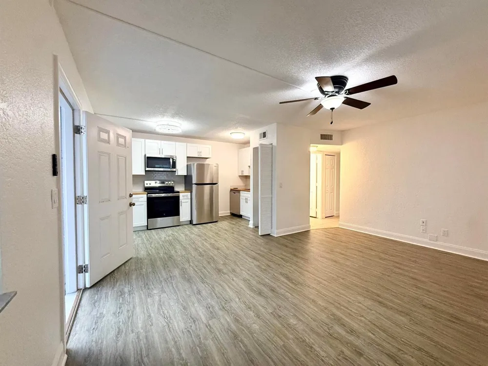 436 AUBURN #105 