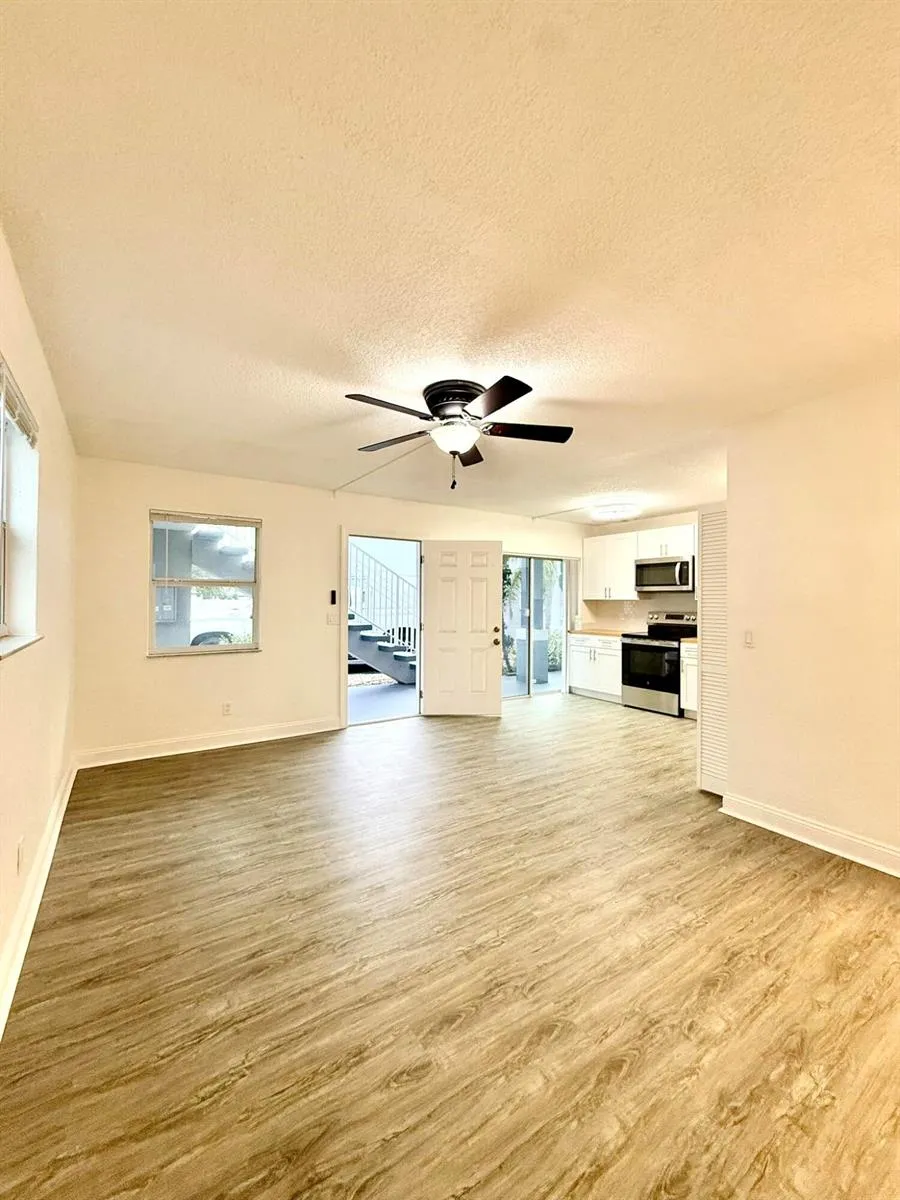 436 AUBURN #105 