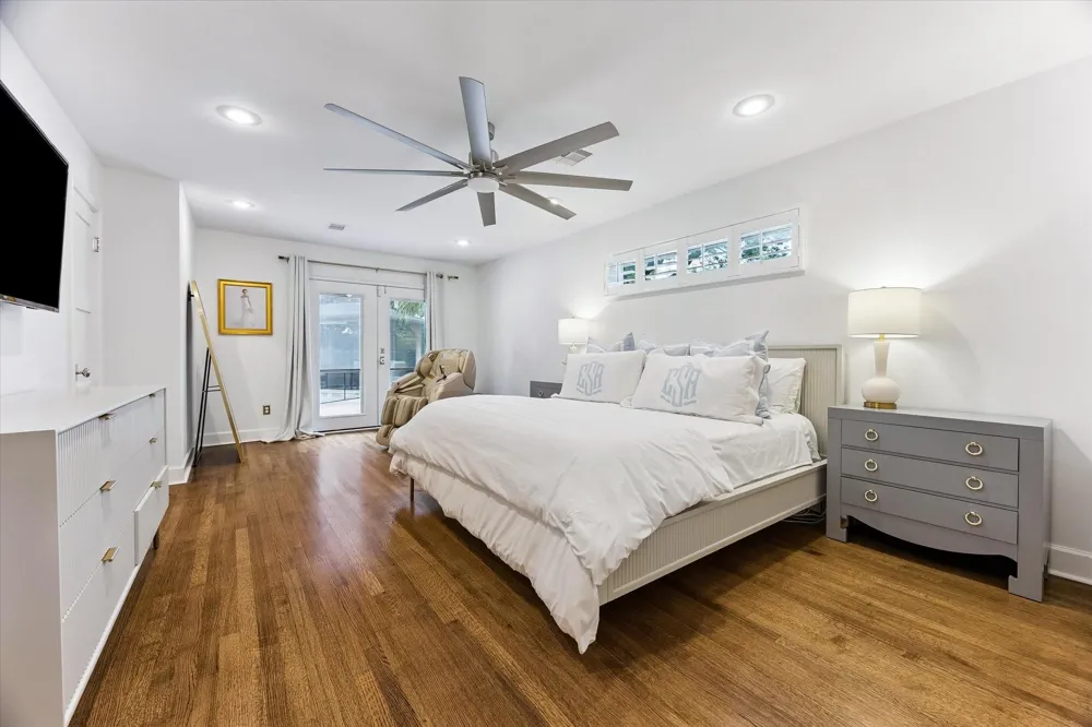 2503 Stoney Brook Drive Houston, TX 77063