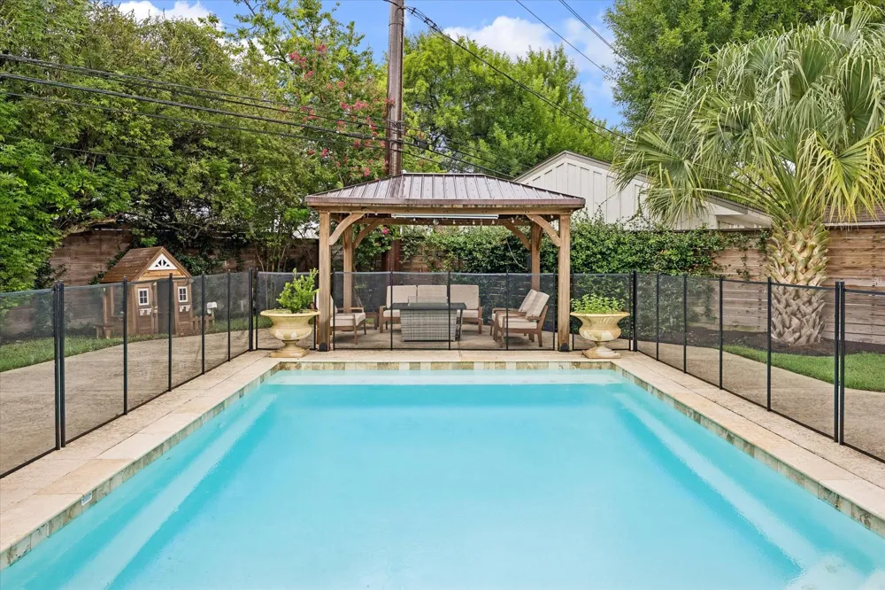 2503 Stoney Brook Drive Houston, TX 77063