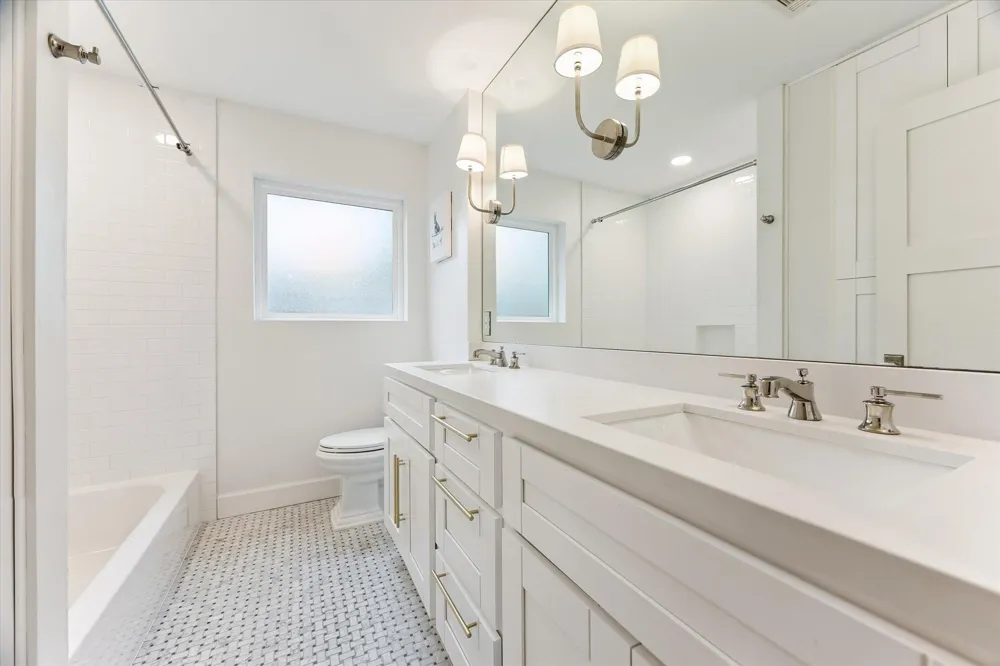2503 Stoney Brook Drive Houston, TX 77063