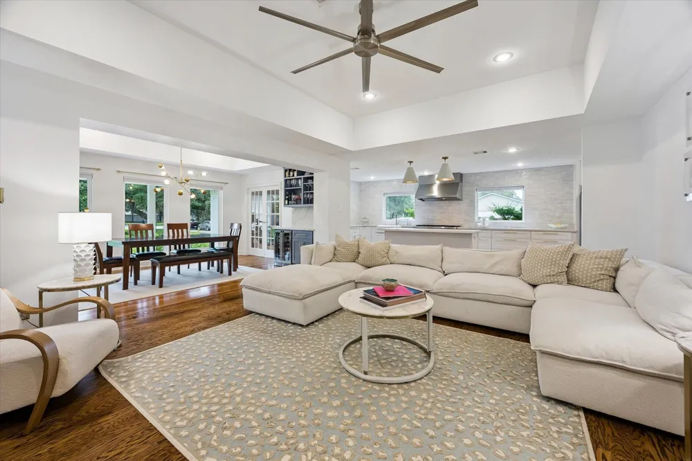 2503 Stoney Brook Drive Houston, TX 77063