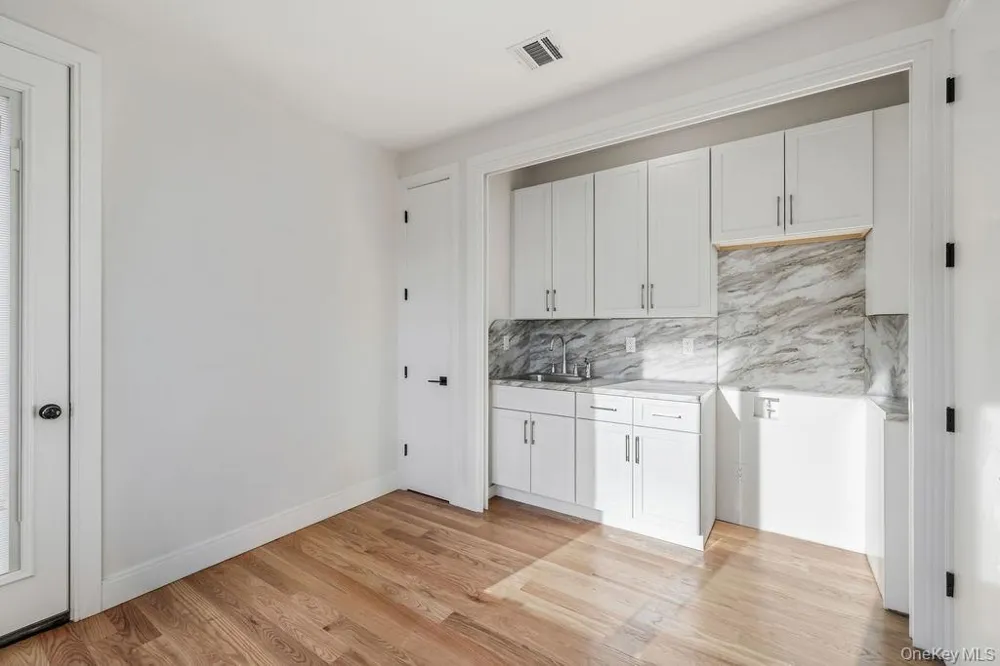 466 W Central Avenue #212 Monsey, NY 10977