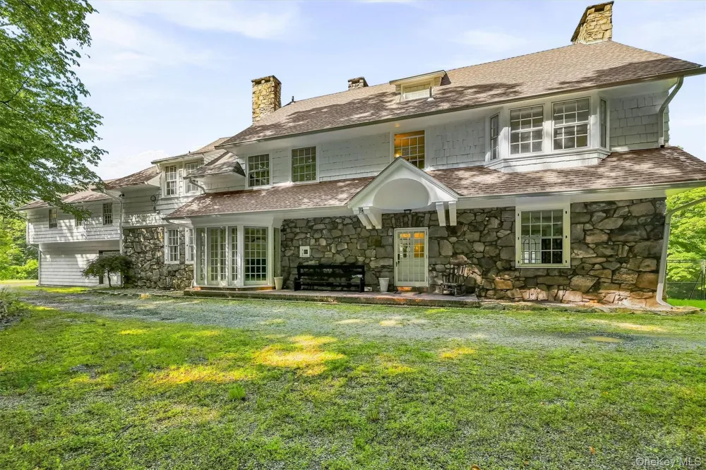 23 Maple Road Cornwall on Hudson, NY 12520