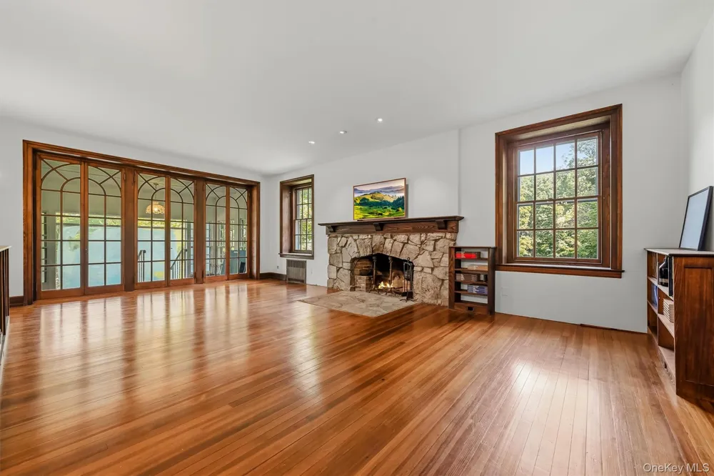 23 Maple Road Cornwall on Hudson, NY 12520
