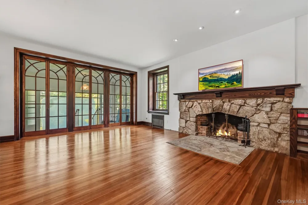 23 Maple Road Cornwall on Hudson, NY 12520