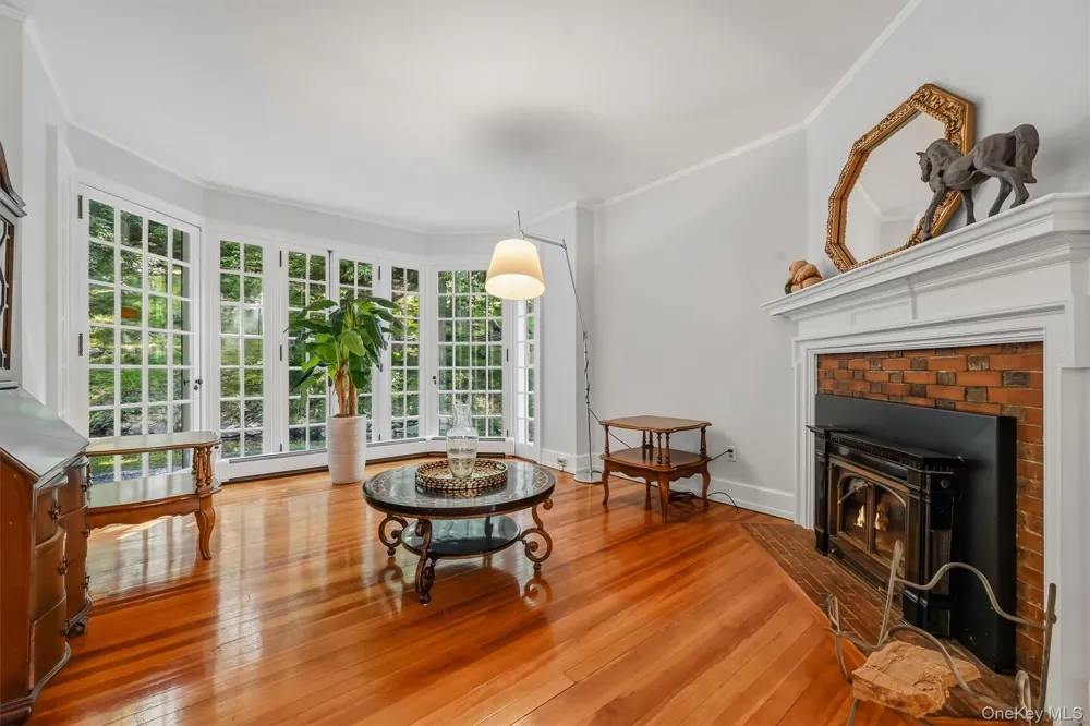 23 Maple Road Cornwall on Hudson, NY 12520
