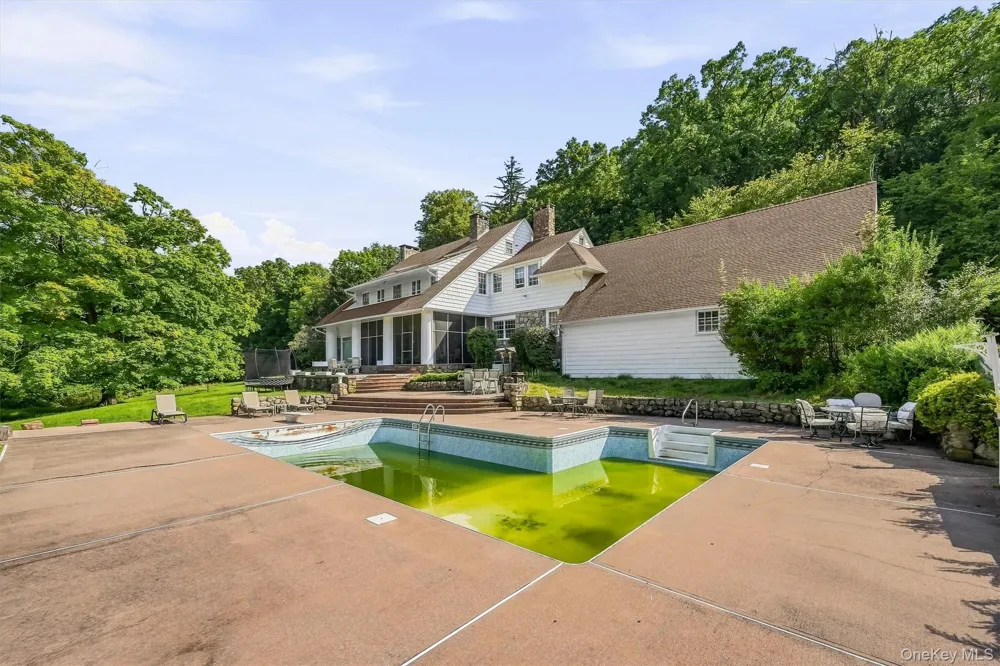 23 Maple Road Cornwall on Hudson, NY 12520