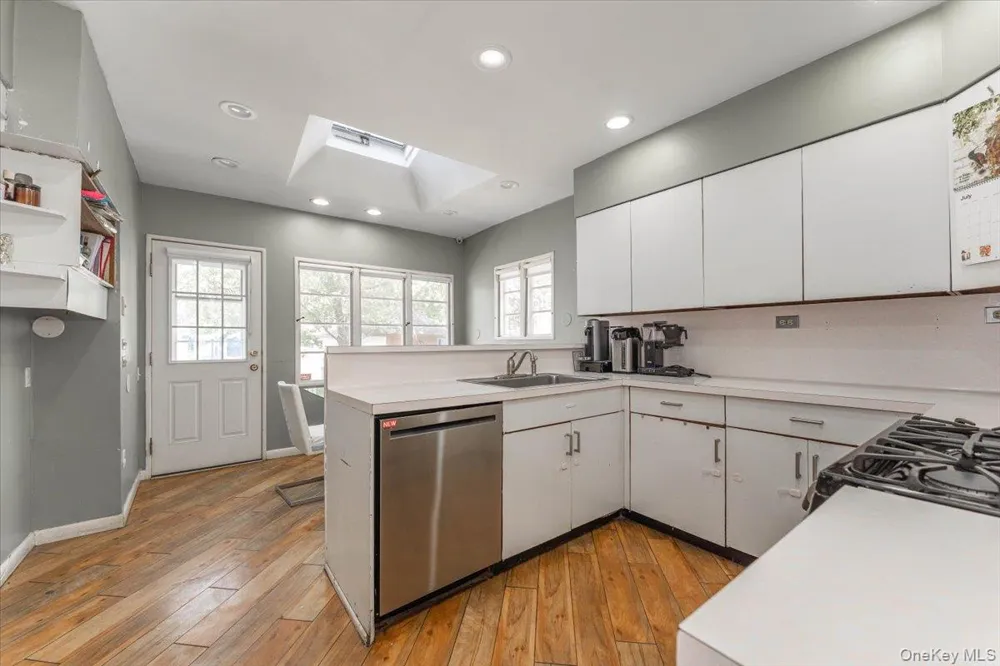 1068 Highland Place Woodmere, NY 11598