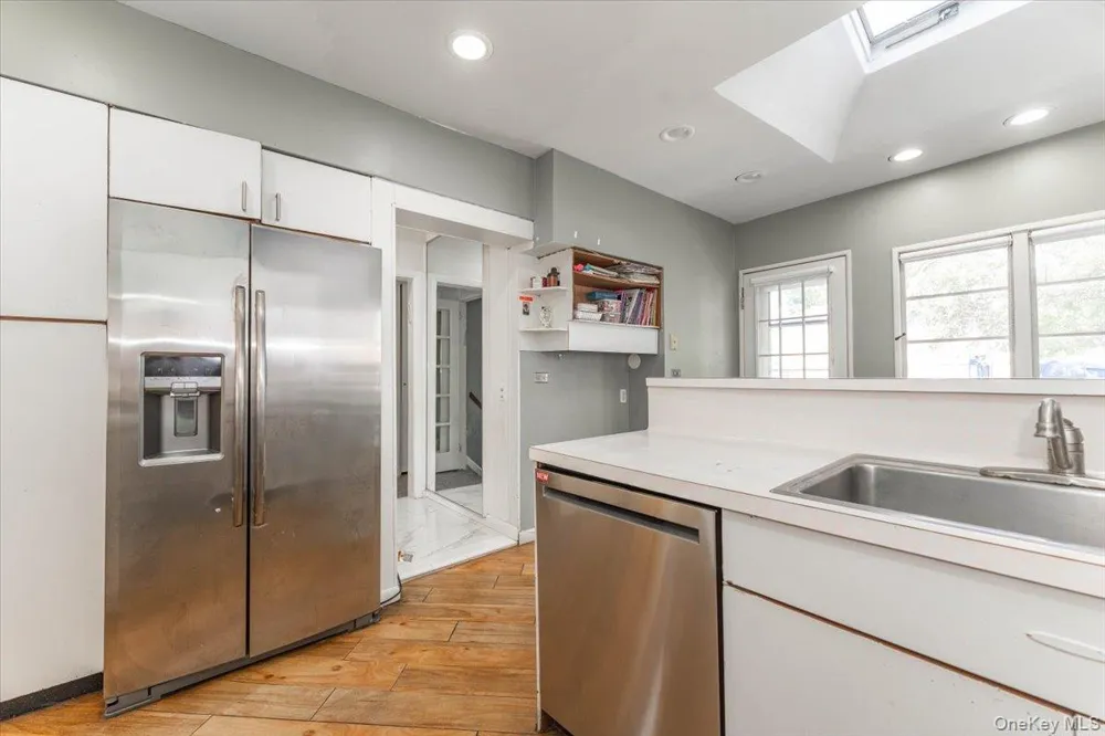 1068 Highland Place Woodmere, NY 11598